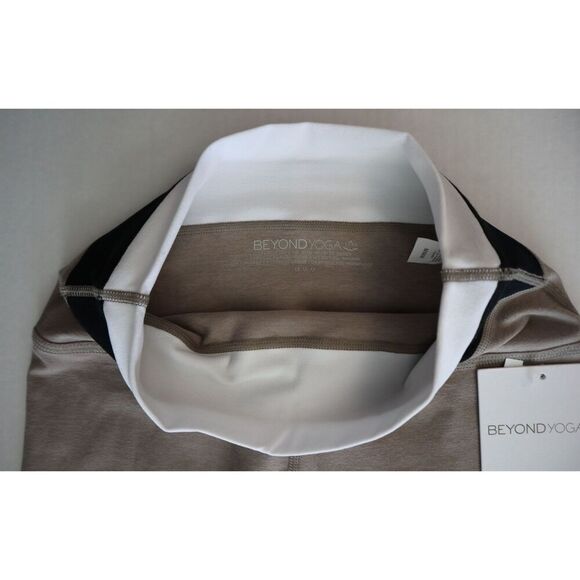 Beyond Yoga SD3545 Women's Sz M Beige Horizon Colorblock MIDI Leggings - Picture 3 of 13